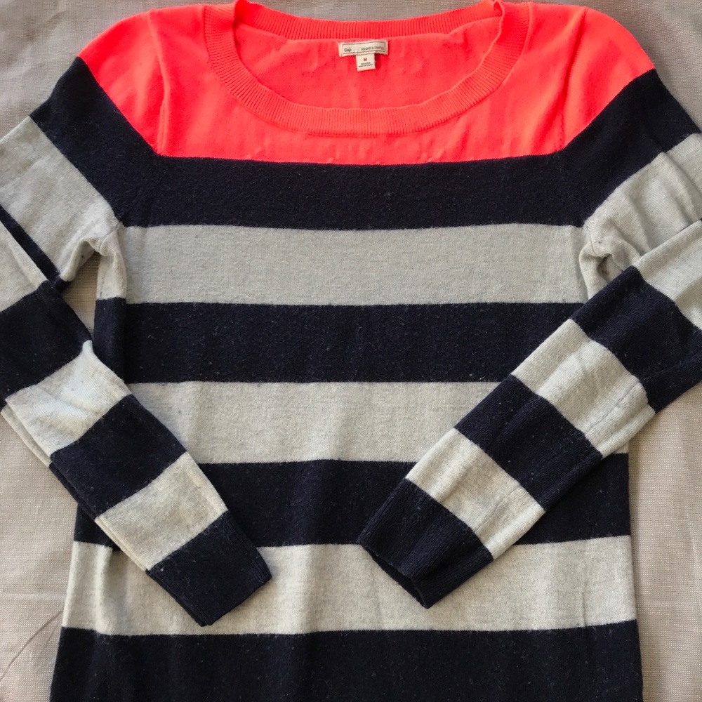 Gap Sweater